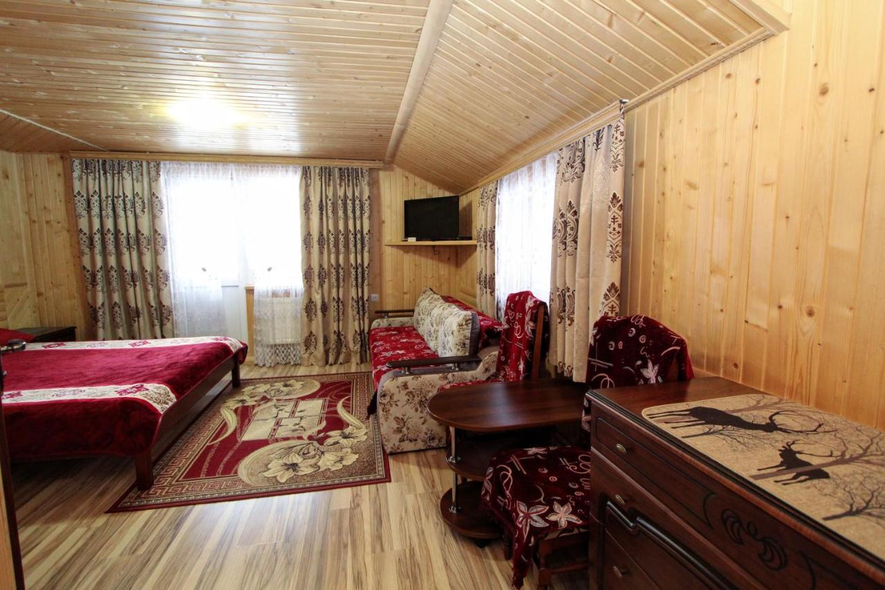Садиба "У Валентини" Yablunytsya Exterior photo